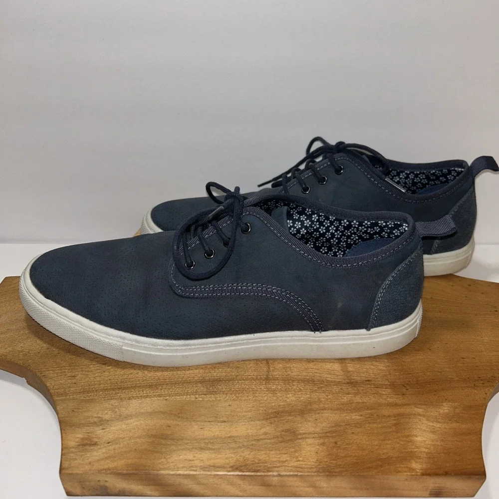 Steve Madden these steve